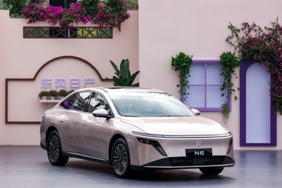 限时购车价9.19-12.19万元 东风日产N6上市