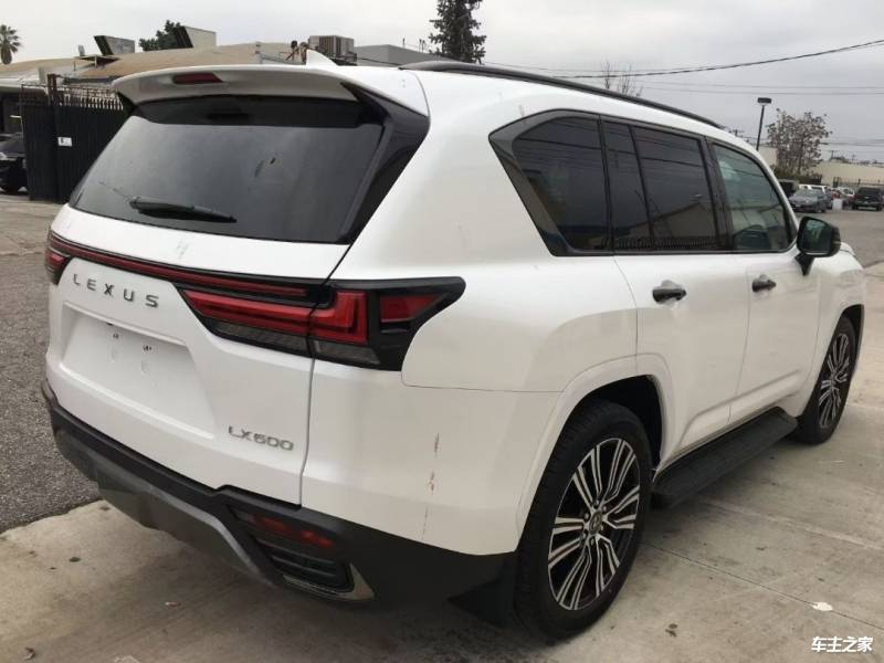 2026款雷克萨斯LX570平行进口 动力十足
